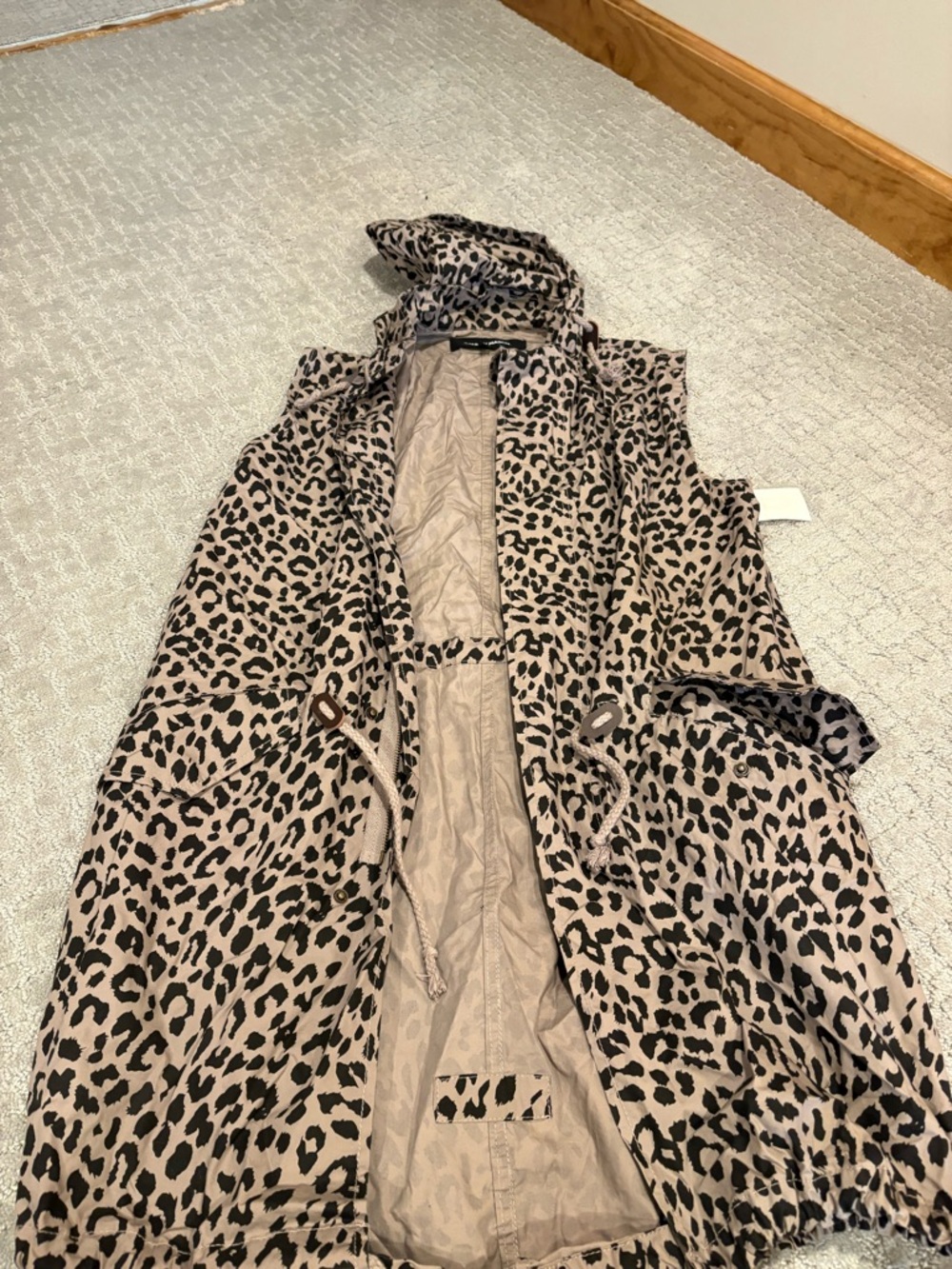 Ashley Mason Leopard-Print Hooded Anorak - Beige & Black